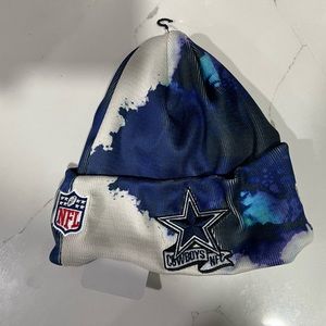 Dallas Cowboys 2022 NFL Era Sideline Ink Dye On Field Knit Beanie Hat